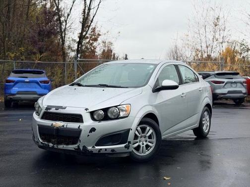 2016 Chevrolet Sonic LT