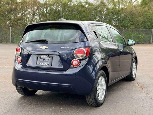 Blue Velvet Metallic 2016 Chevrolet Sonic LT