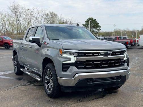 Slate Gray Metallic 2024 Chevrolet Silverado 1500 LT
