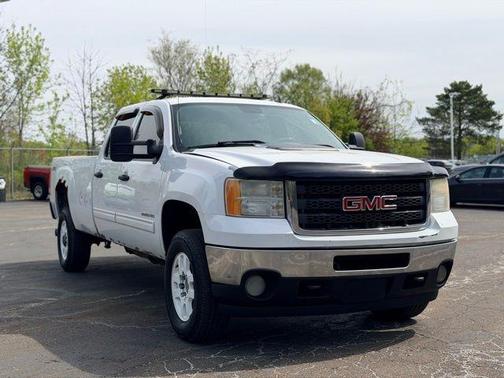 Summit White 2011 GMC Sierra 2500 SLE