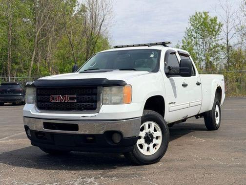 Summit White 2011 GMC Sierra 2500 SLE