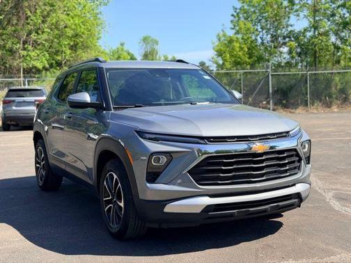 Sterling Gray Metallic 2024 Chevrolet Trailblazer LT