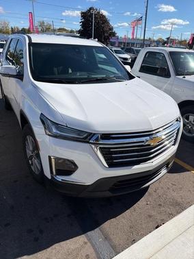 2023 Chevrolet Traverse LT Leather