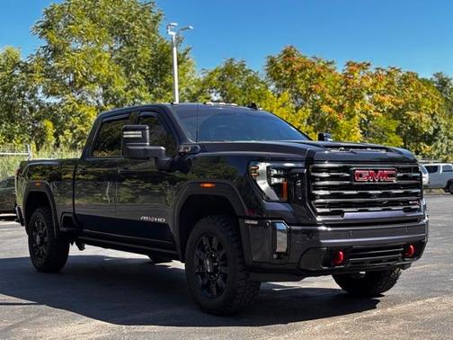 2024 GMC Sierra 2500 AT4