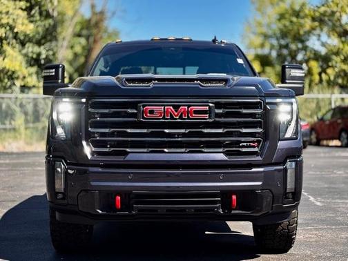 2024 GMC Sierra 2500 AT4