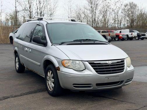 2007 Chrysler Town & Country Touring