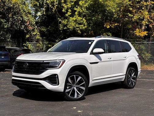2024 Volkswagen Atlas 2.0T SEL Premium R-Line
