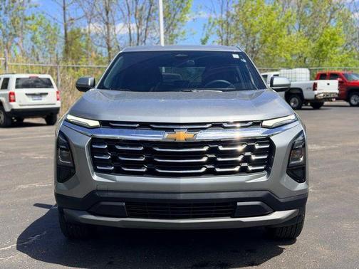 Sterling Gray Metallic 2026 Chevrolet Equinox LT