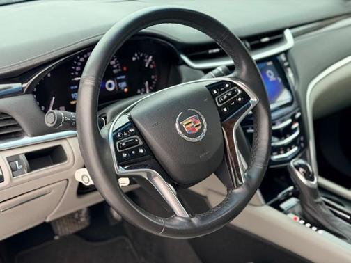 2013 Cadillac XTS Luxury