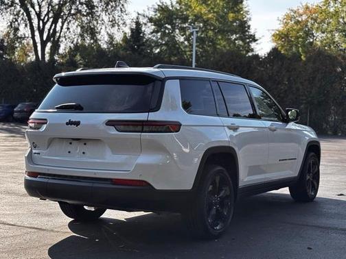 2024 Jeep Grand Cherokee L Laredo