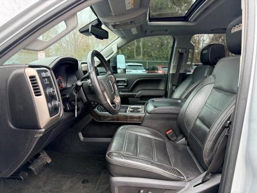 2015 GMC Sierra 2500 Denali