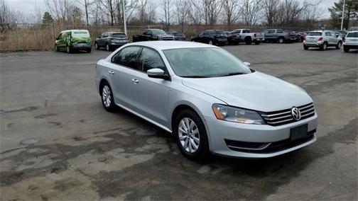 2014 Volkswagen Passat 1.8T Auto Wolfsburg Ed