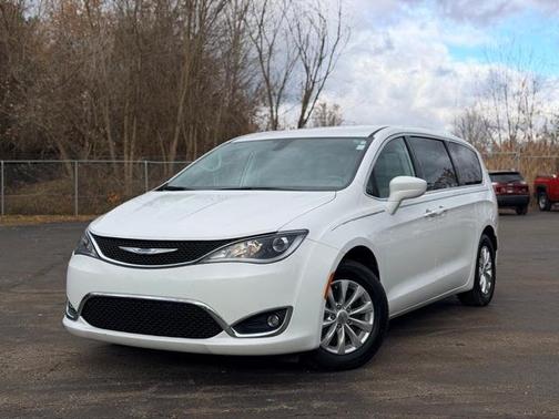 2018 Chrysler Pacifica Touring Plus