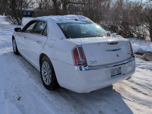 2013 Chrysler 300C Base