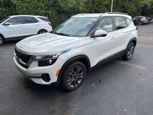 2022 Kia Seltos S