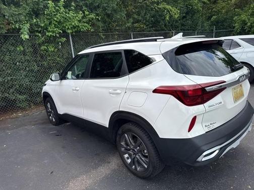 2022 Kia Seltos S