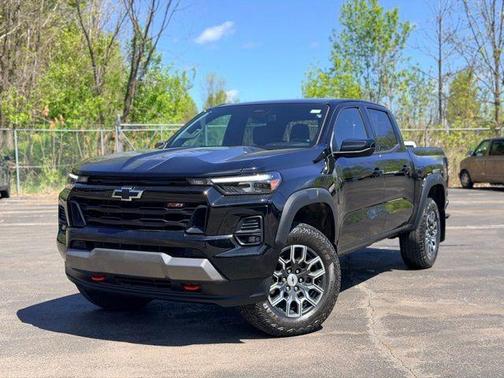 Black 2024 Chevrolet Colorado Z71