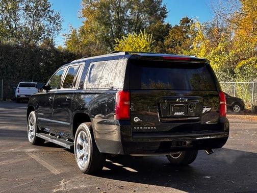 2019 Chevrolet Suburban LT