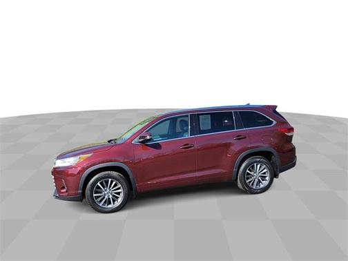 2018 Toyota Highlander SE