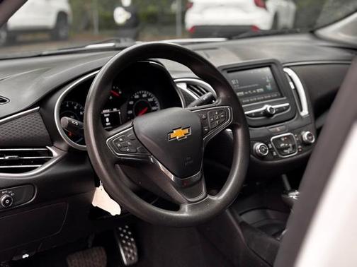 2017 Chevrolet Malibu 1LS