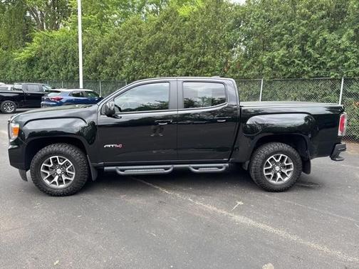 2022 GMC Canyon AT4 w/Cloth