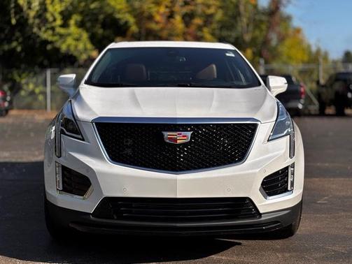 2025 Cadillac XT5 Sport