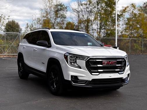 2024 GMC Terrain AT4