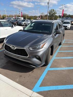 2023 Toyota Highlander XLE
