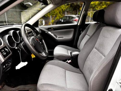 2006 Pontiac Vibe 