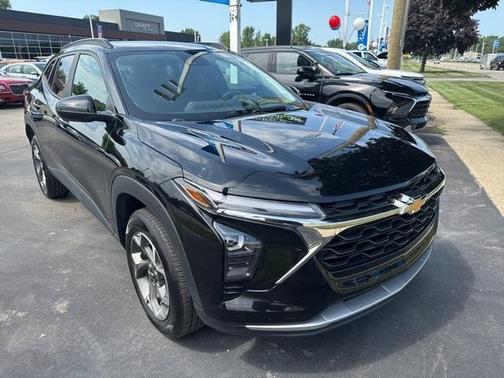 2024 Chevrolet Trax LT
