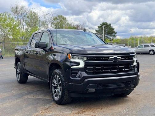 Dark Ash Metallic 2022 Chevrolet Silverado 1500 RST