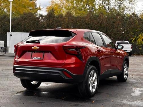 2024 Chevrolet Trax LS
