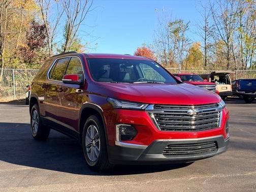 2022 Chevrolet Traverse LT Leather