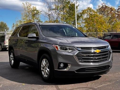 2020 Chevrolet Traverse LT Cloth