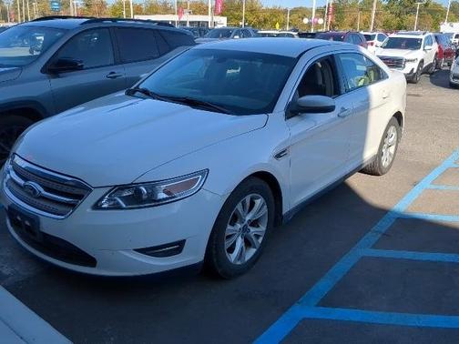 2011 Ford Taurus SEL