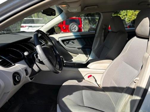 2011 Ford Taurus SEL