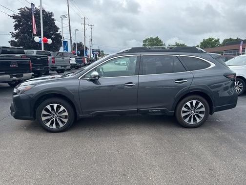 2023 Subaru Outback Touring XT