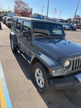 Anvil Clearcoat 2014 Jeep Wrangler Unlimited Sahara