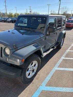 Anvil Clearcoat 2014 Jeep Wrangler Unlimited Sahara