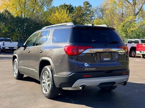 2018 GMC Acadia SLE-2