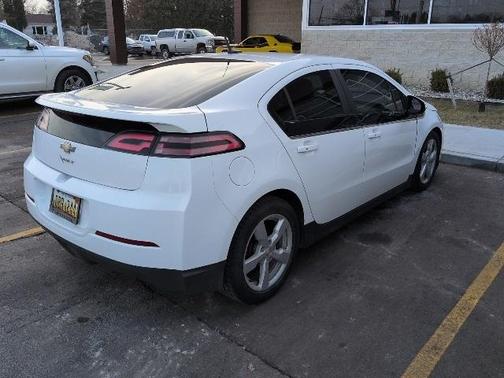 2014 Chevrolet Volt Base