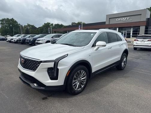 2024 Cadillac XT4 Premium Luxury