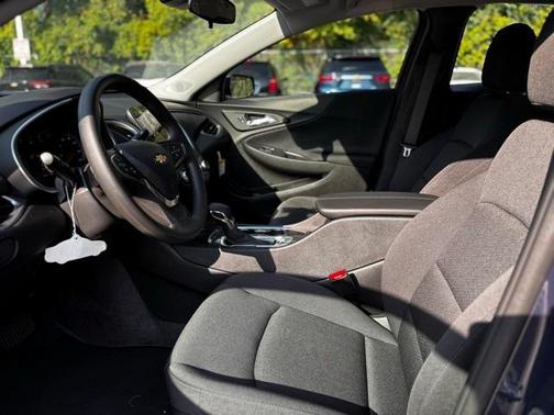 2025 Chevrolet Malibu LT