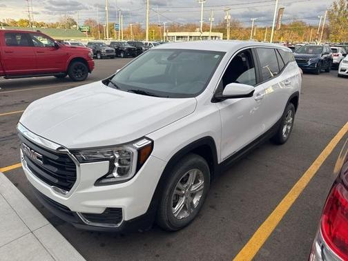 2023 GMC Terrain SLE
