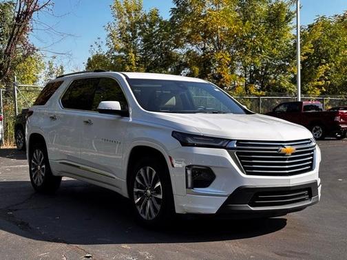 2023 Chevrolet Traverse Premier