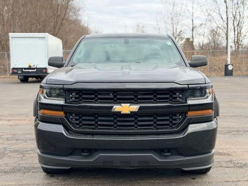2017 Chevrolet Silverado 1500 Custom