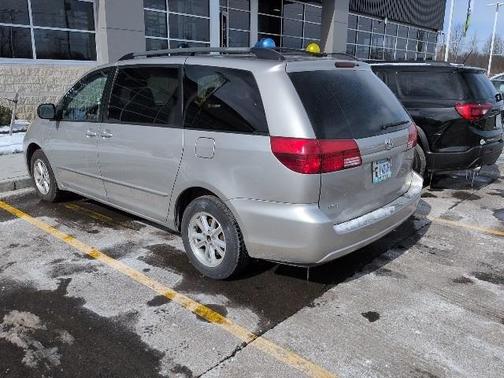 2005 Toyota Sienna CE