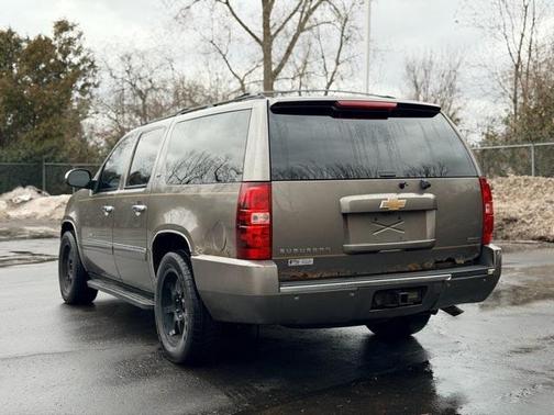 2011 Chevrolet Suburban 1500 LTZ