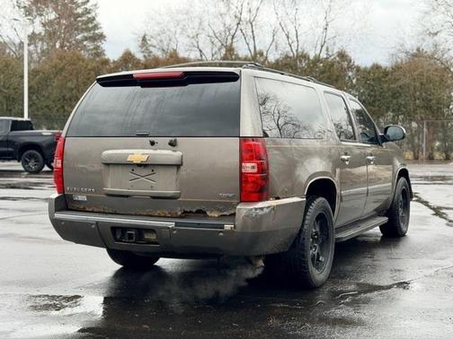 2011 Chevrolet Suburban 1500 LTZ
