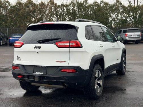 Bright White Clearcoat 2017 Jeep Cherokee Trailhawk